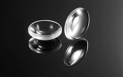 구부러진 달 렌즈