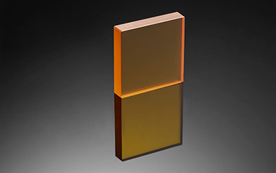 사각형 창 조각